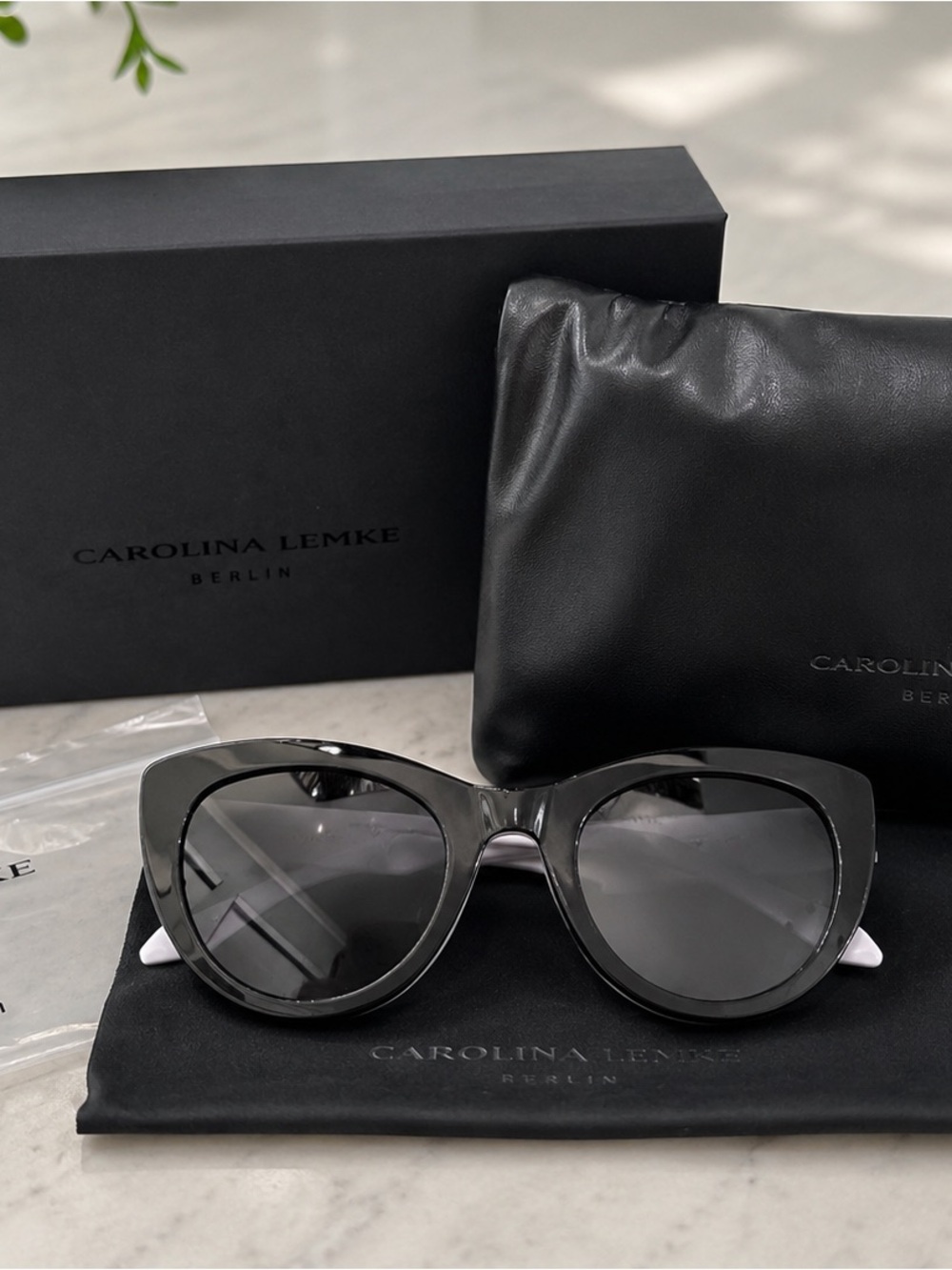 NWT! Carolina Lemke Berlin Aura Cat-Eye Sunglasses – Black & White